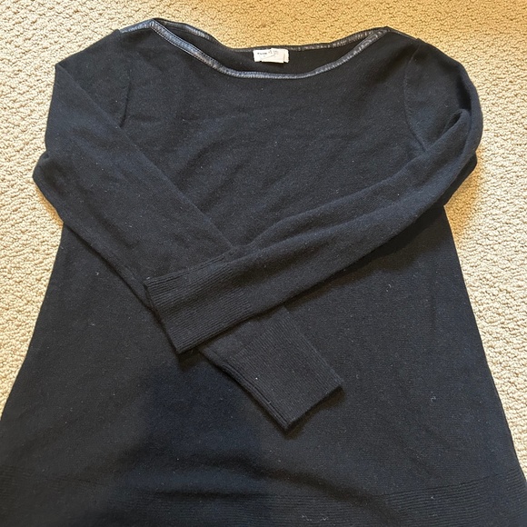 Club Monaco 100 percent cashmere black sweater - Picture 5 of 5
